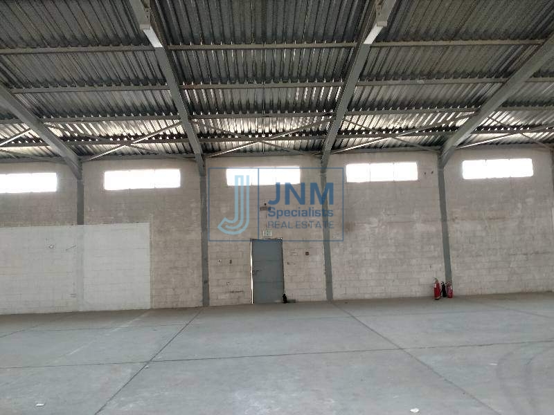  commercial warehouse for rent in Al Quoz